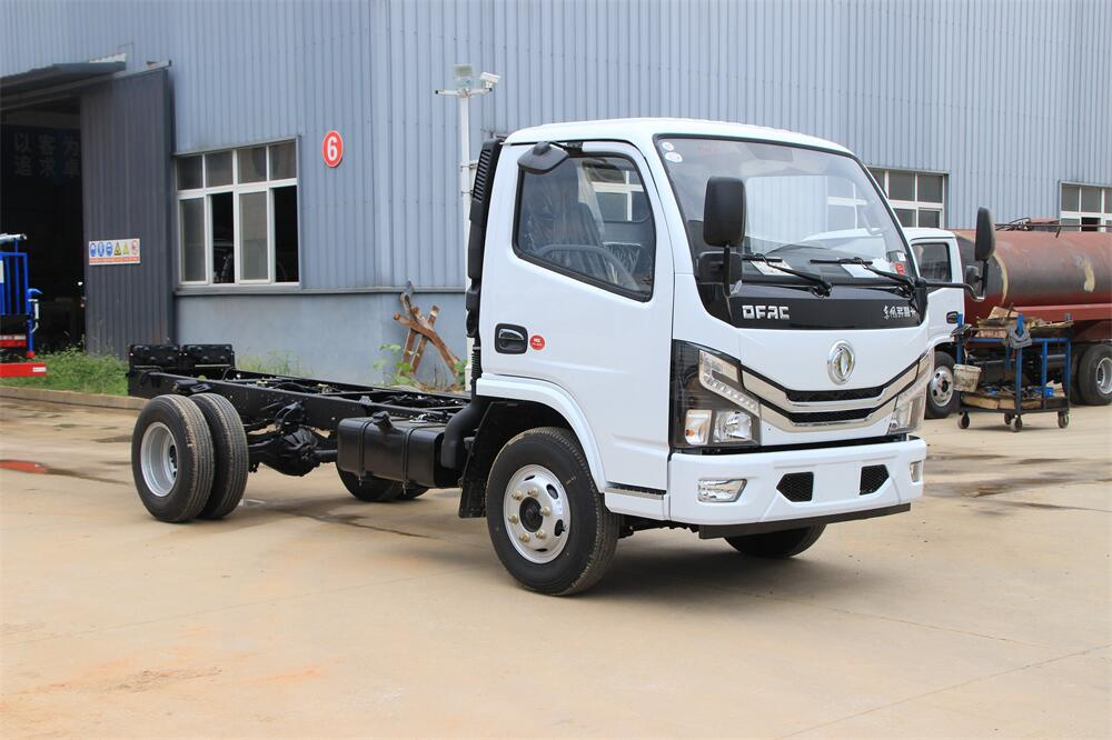 東風小多利卡（3308，全柴115）國六 內飾照片圖